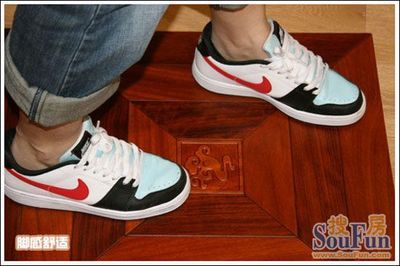 圣象AC6285祥云拼花地板測評 古雅素樸的祥云之舞，清潔建議及金屬墊注意事項