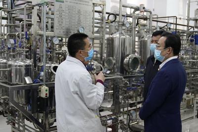 市委常委、教育工委書(shū)記夏林茂一行蒞臨我校調(diào)研指導(dǎo)生物技術(shù)開(kāi)發(fā)服務(wù)工作