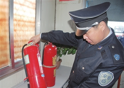 泰安汽車(chē)站開(kāi)展冬季消防安全大檢查 筑牢安全出行防火墻